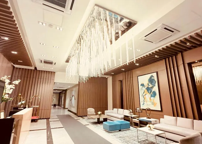 Cozy Uptown Park Tower 2 Apartamento *