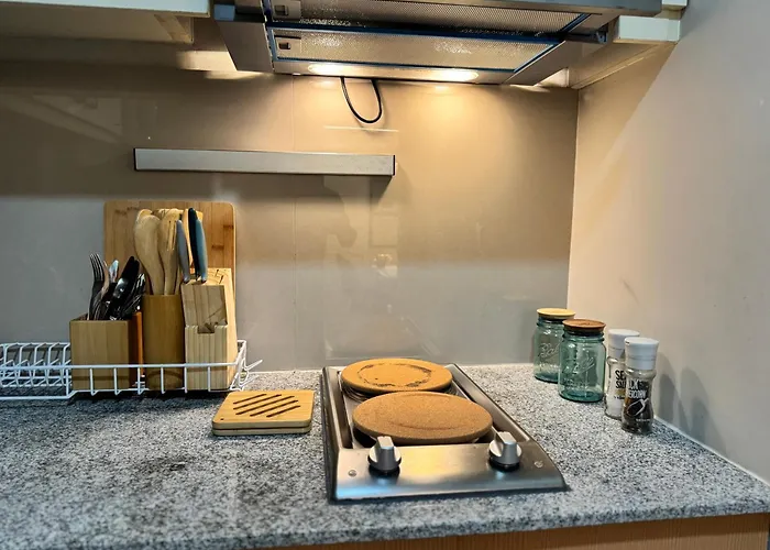 Apartamento Cozy Uptown Park Tower 2 *